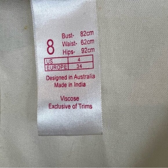 2CHILLIES Swimwear Australia Cover Boho Cream Crochet Sleeve Cover Up - Picture 8 of 13